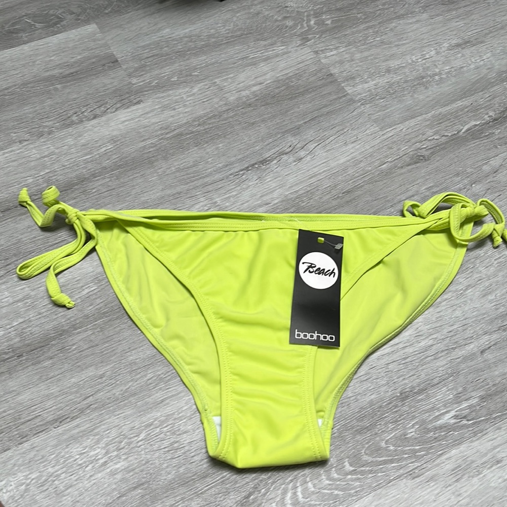 Boo-hop yellow bikini bottom - with tags never worn